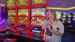 Dashboard akun pengeluaran hk dengan riwayat permainan Arcade Games